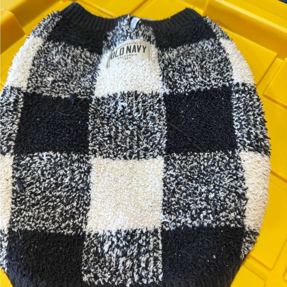 Old‎ Navy Black and White Checkered Cozy Dog Sweater